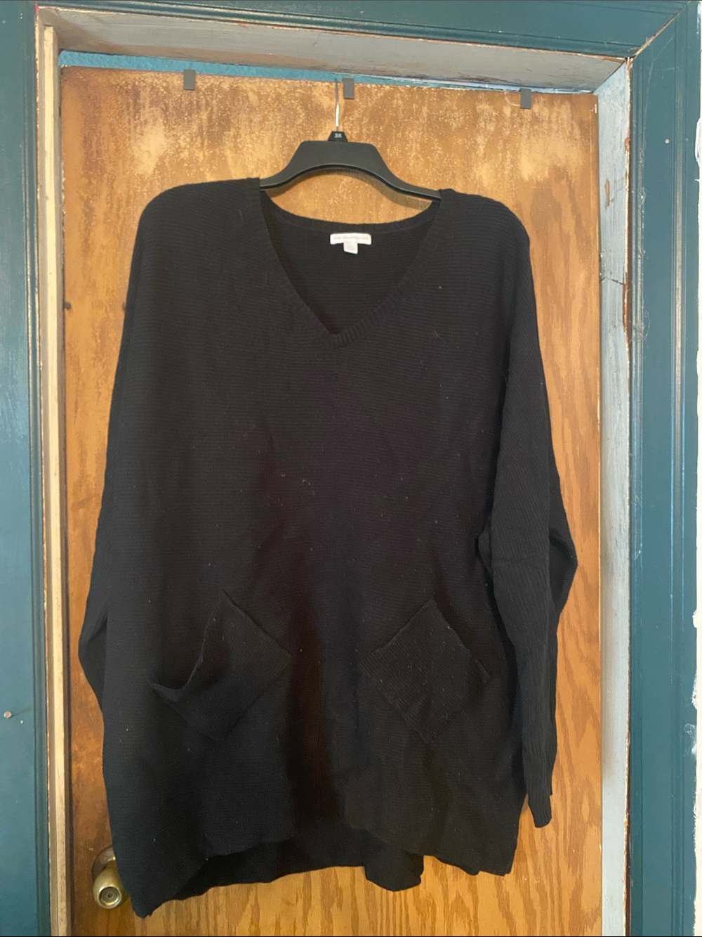 New York & Company Black Knit V-Neck Pullover